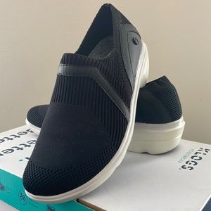 BRAND NEW KLOGS Make Offer!